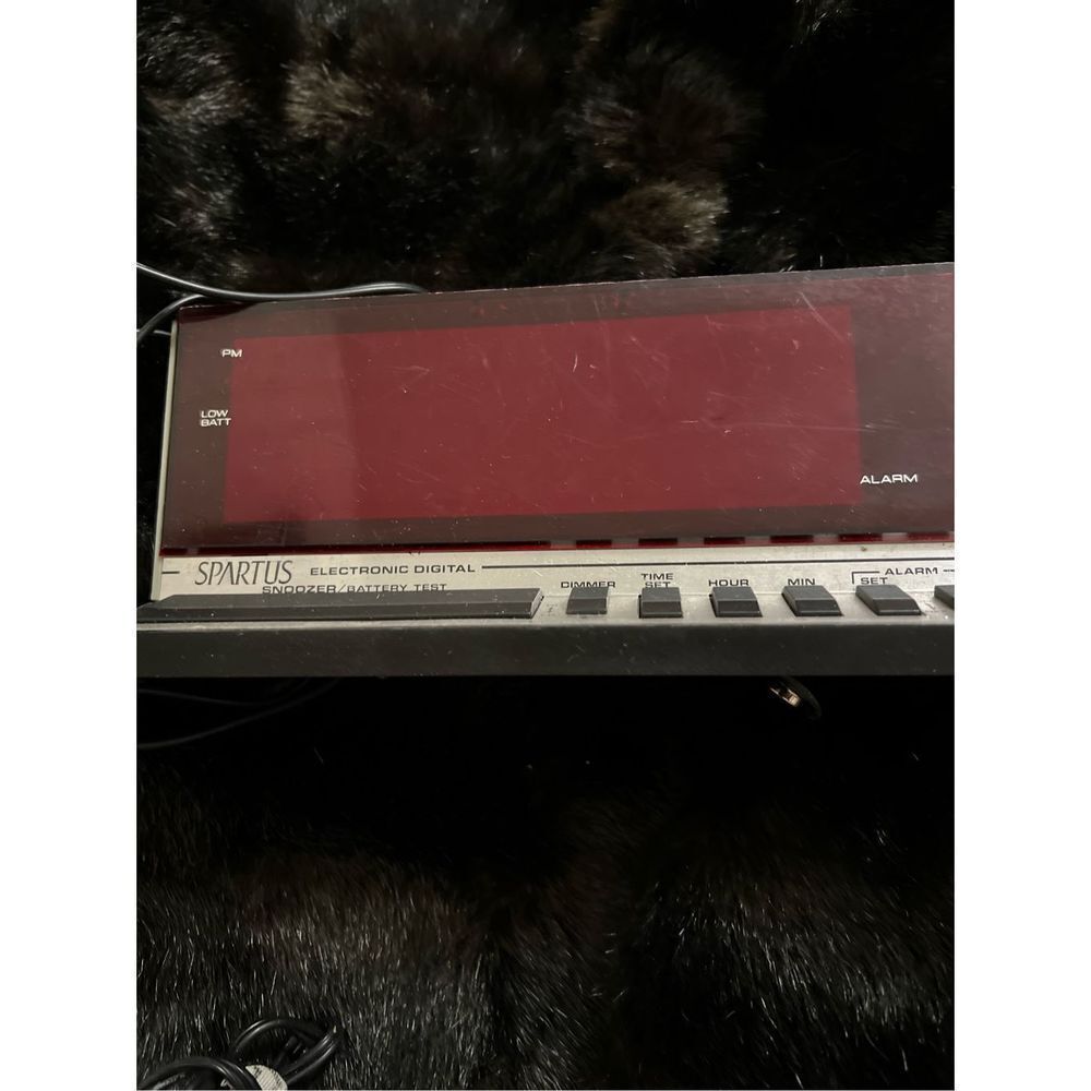 Vintage Spartus Electronic Digital Alarm Clock No. 1150 CLEAN WORKS
